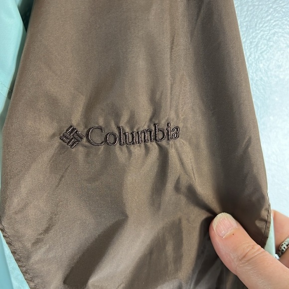 Columbia Packable Rain Jacket Size XL - Picture 2 of 12